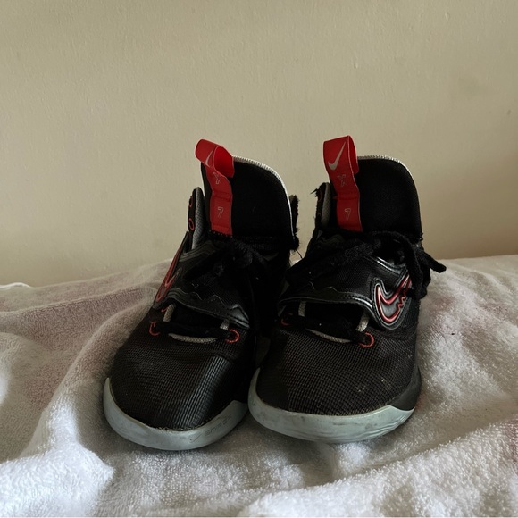 Kd Trey 5 X Men’s 8 - Picture 4 of 5